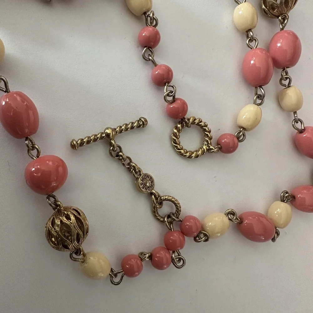 VTG‎ 70's Monet Pink Peach Beaded Strand Necklace Gold Tone 19/38